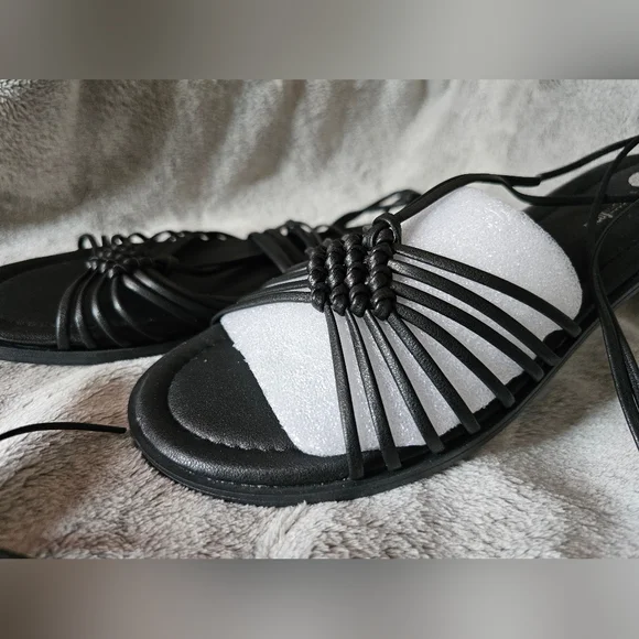 Journee Collection Jess Sandals Wraparound Ankle Tie Open Toe Vegan Leather NIB - Picture 4 of 8